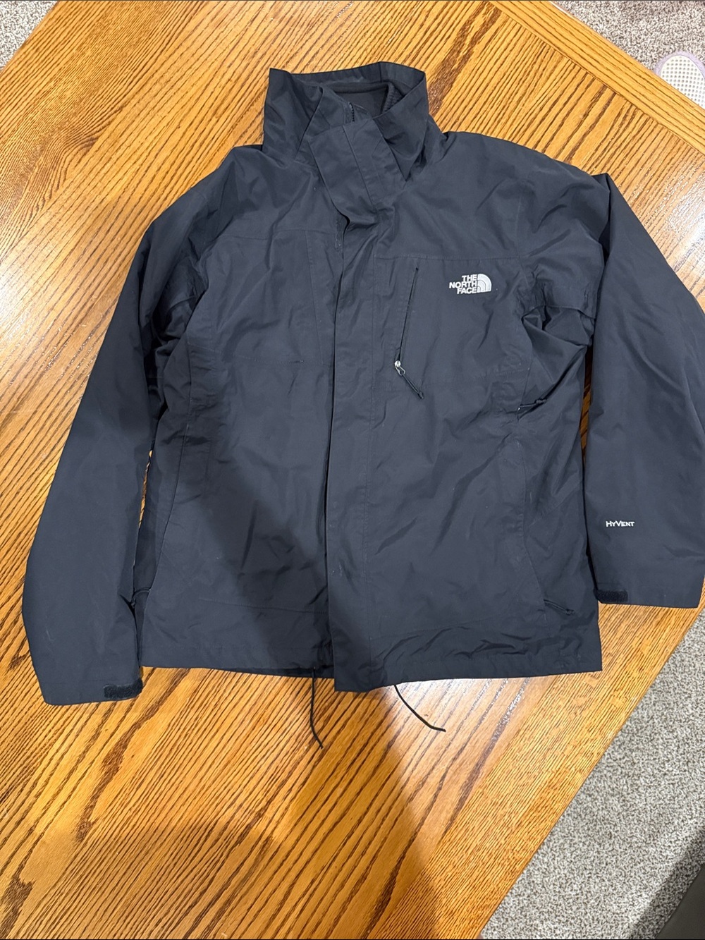 The North Face Men’s Black HyrVent Ski & Snowboard Jacket